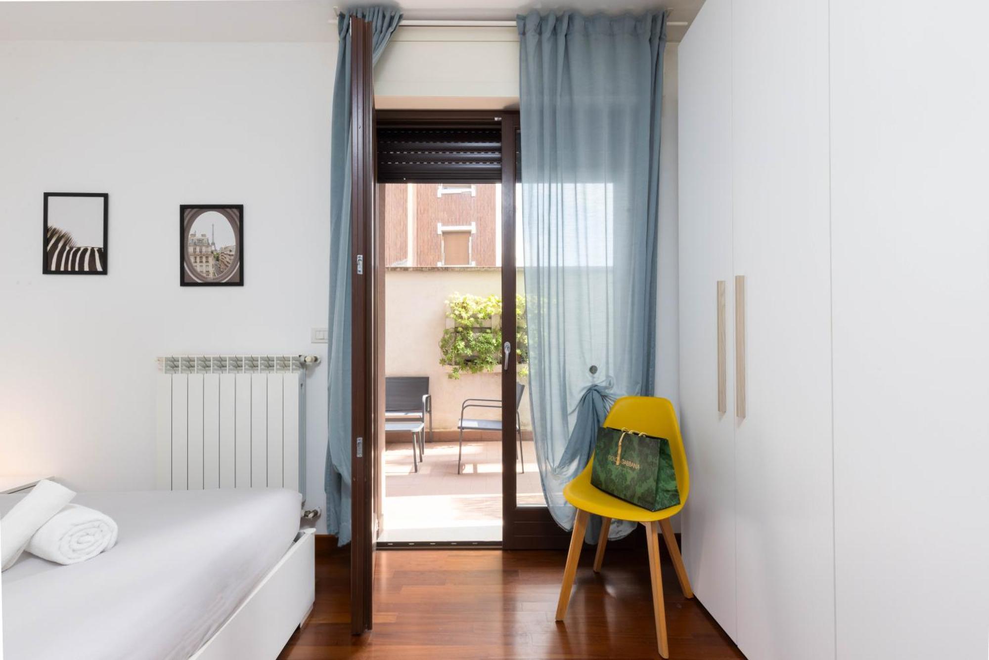 Terrace Milan Con Parcheggio Incluso Milão Exterior foto