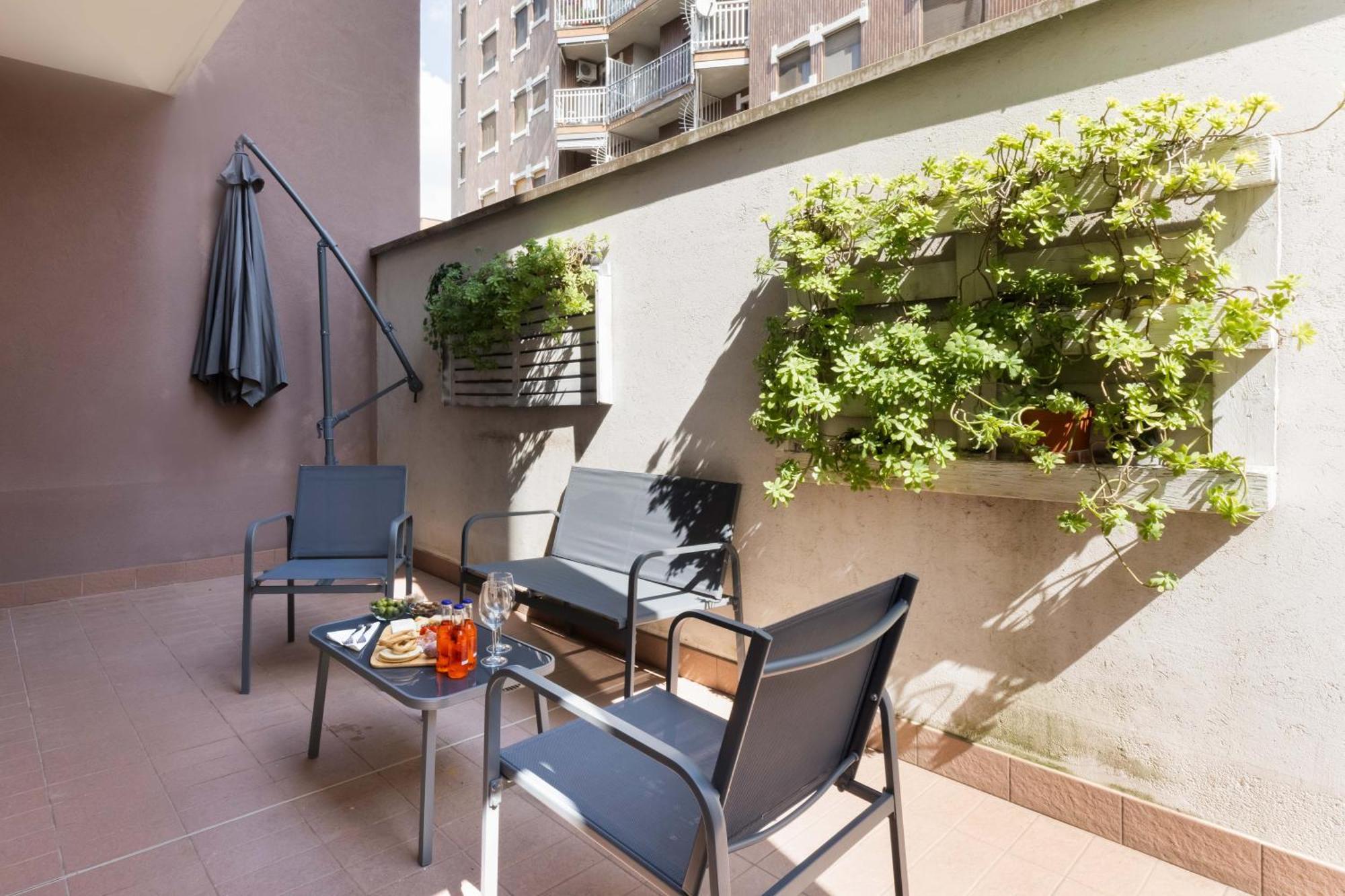 Terrace Milan Con Parcheggio Incluso Milão Exterior foto